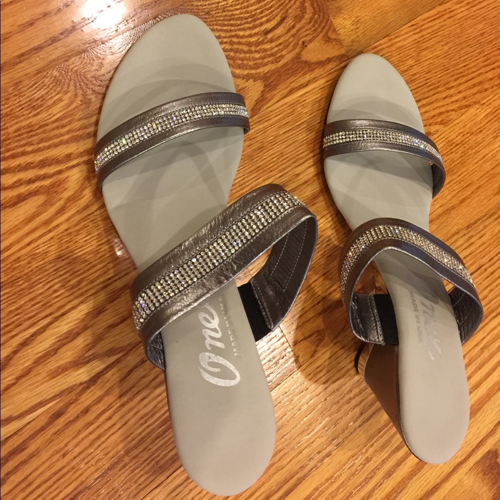 Onex Stunning Leather Sandal in Pewter